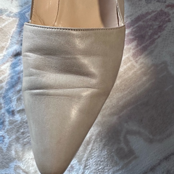 Manolo Blahnik Women's Beige Kietta 70MM Lamb Nappa Pump Heels - Picture 5 of 6